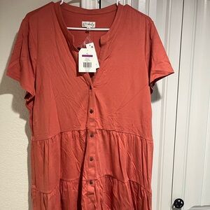 Woman’s top xl asking 15